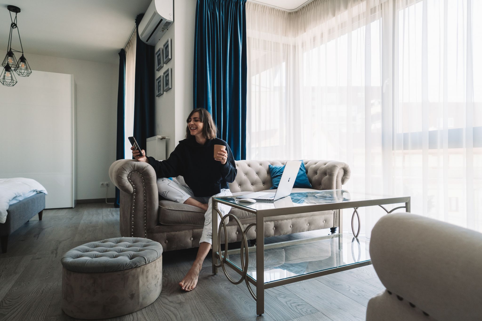 How to Prepare for a Virtual Zoom or FaceTime Date