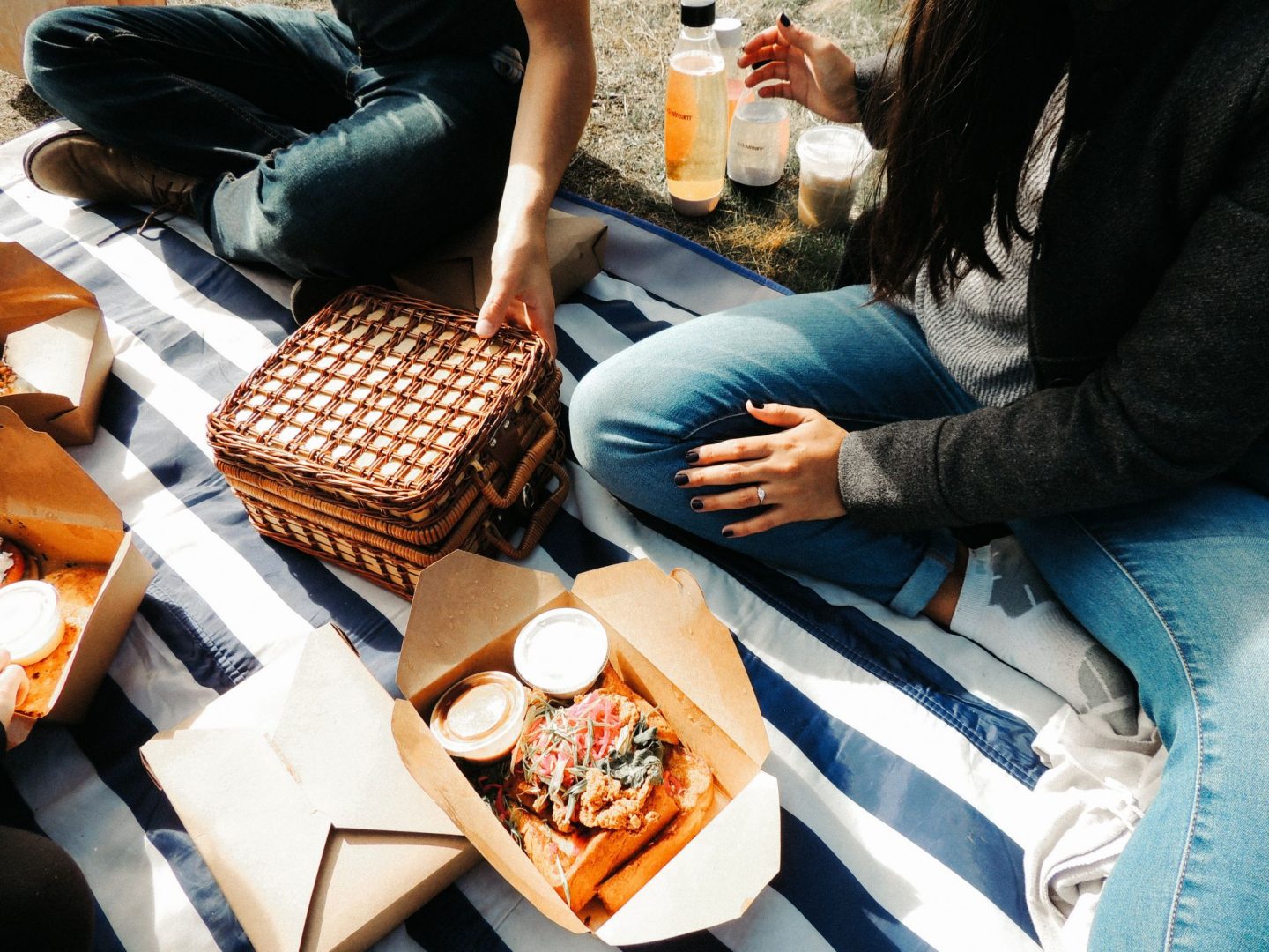 7 Lovely Summertime Date Ideas